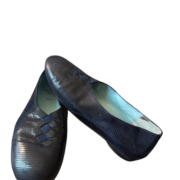 Thierry Rabotin 6.5 (36.5) Navy Textured Flats in very very good condition - Picture 10 of 10